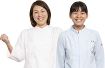 宮本 菜津美さんと栗栖 奈津美先生
